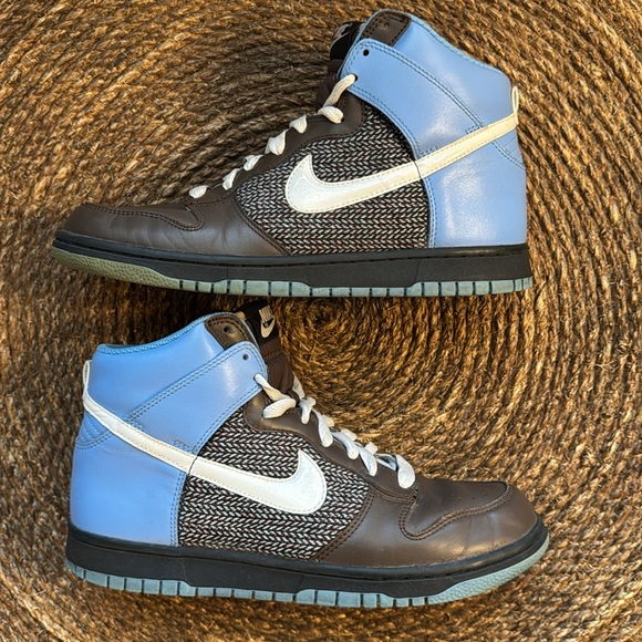 Nike High Tops - Picture 1 of 7